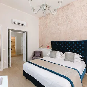 2* Pensión Rhea Silvia Luxury Navona