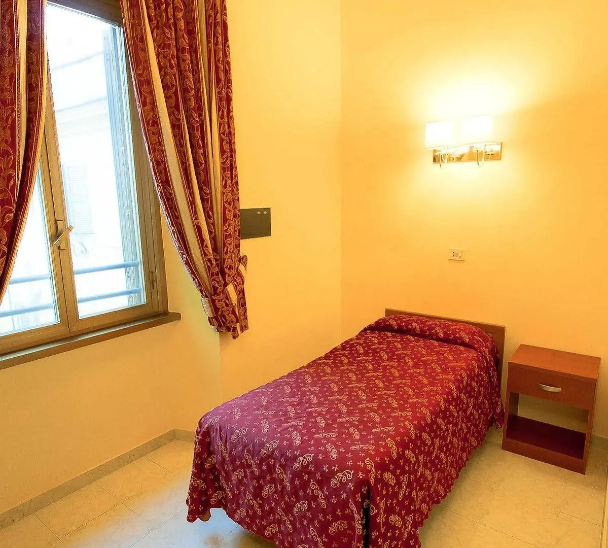 Nocleg ze śniadaniem Bed and Breakfast Bed In Roma